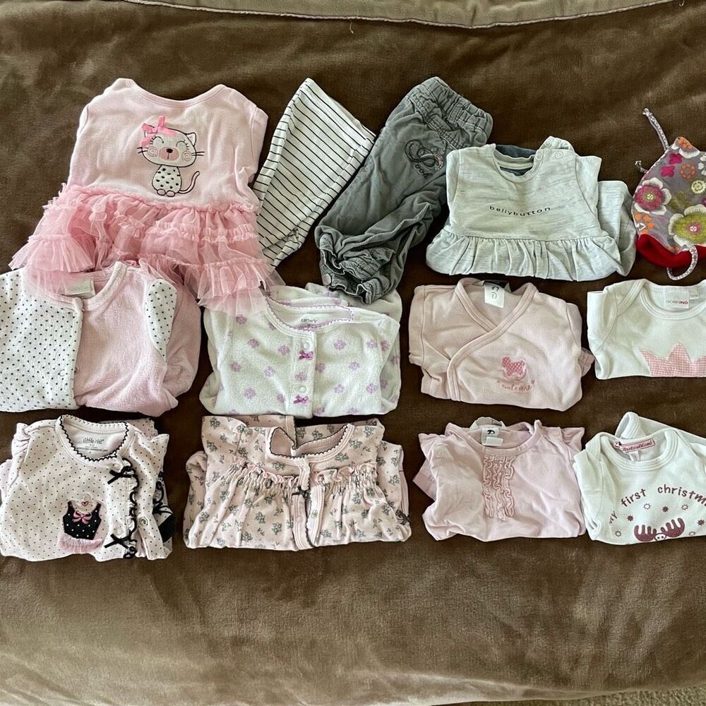 Lot of 13 Items Baby Girls Fall/ Winter Clothing Size 0-3 Months